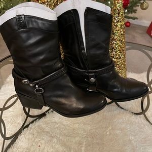NWOT Woman Black Leather Boots